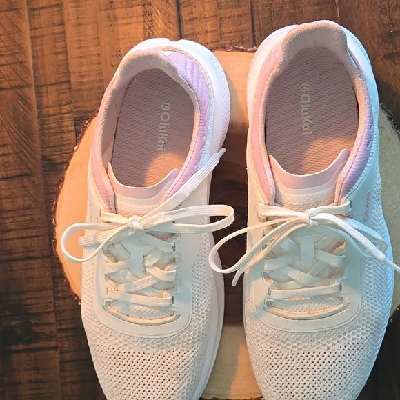 OLUKAI Sneakers Womens Size 8.5W White Pink Island Hopper Athletic Comfort Shoes