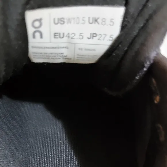 ON‎ Cloud Cloudgo Black Eclipse Running Shoes