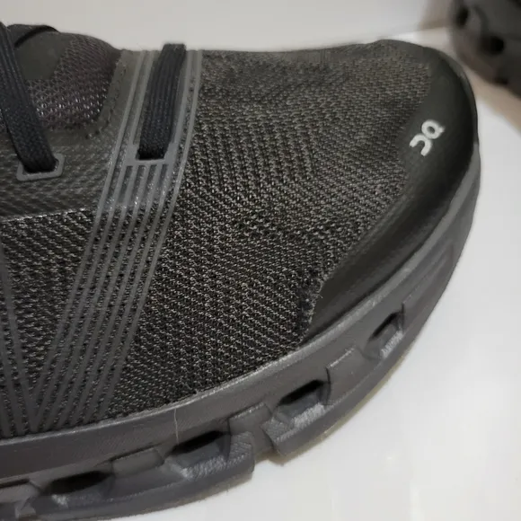 ON‎ Cloud Cloudgo Black Eclipse Running Shoes