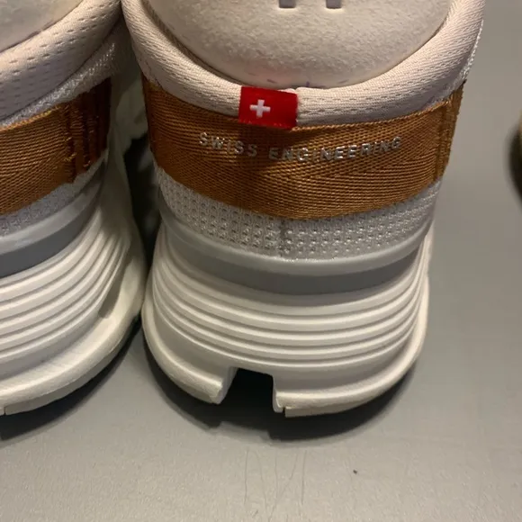 On Clouds White Pearl Women's Athletic Shoes - White and Tan