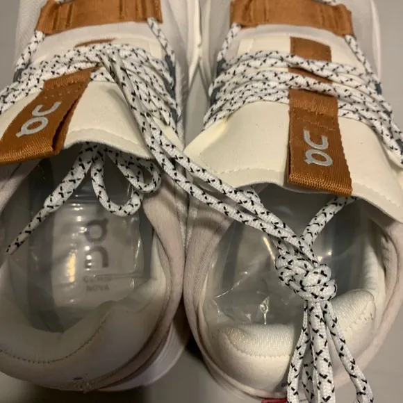 On Clouds White Pearl Women's Athletic Shoes - White and Tan