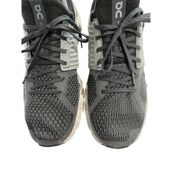 On Cloudswift Running Sneakers in Black Grey