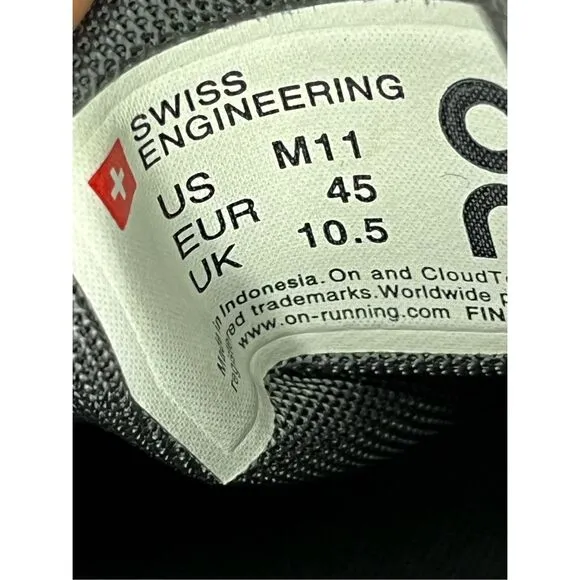 On Men’s Cloud, Black/White Running Shoe, Size 11