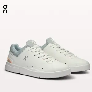 On Running Cloud The Roger Advantage Speedboard white shoes. Size 8.5