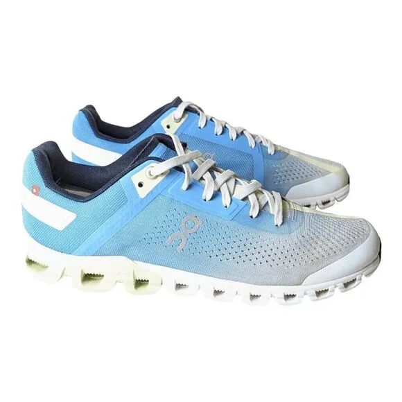 ON RUNNING Cloudflow Running Shoes Size 9