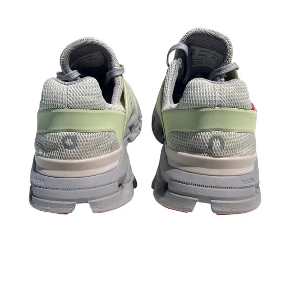 On Running cloudswift shoes sneakers athletic ice/oasis women’s 10