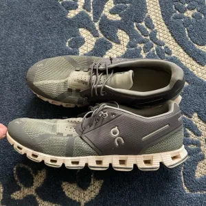 On Running Men's Gray Athletic Shoes