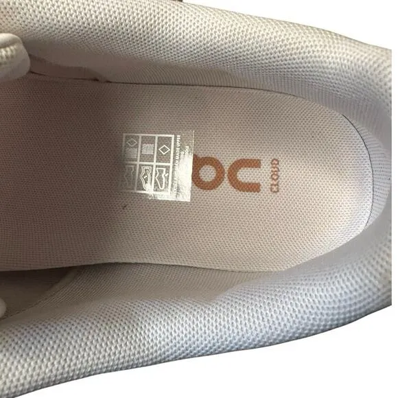ON Running NEW Cloud 5 Women’s 9.5 Sand/Rosebrown Sneakers Shoes Neutral Capsule