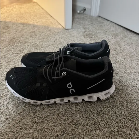 On Running Women’s  Black Athletic Shoes
