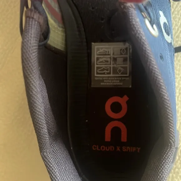 On Running Women's Navy and Pink Running Shoes size 7 W