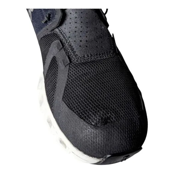 ON RUNNING Cloud 5 &quot;Black' Running Shoes Size 10