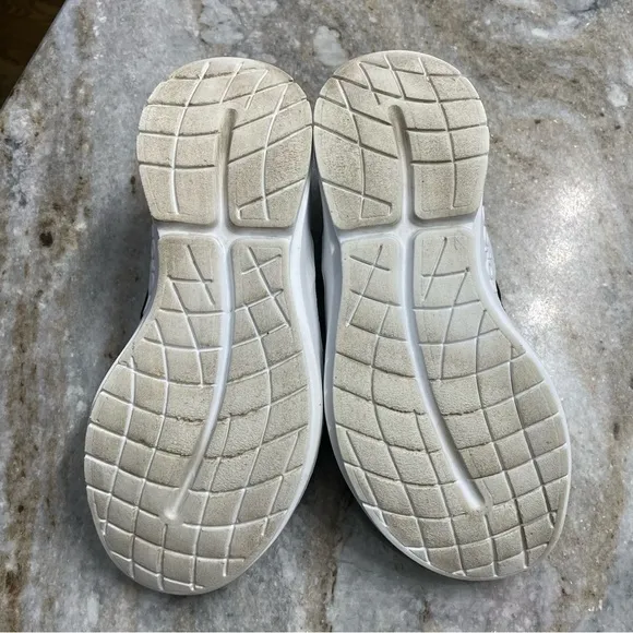 OOFOS OOMG LOW Walking Shoes Women’s Size 9 EU 40