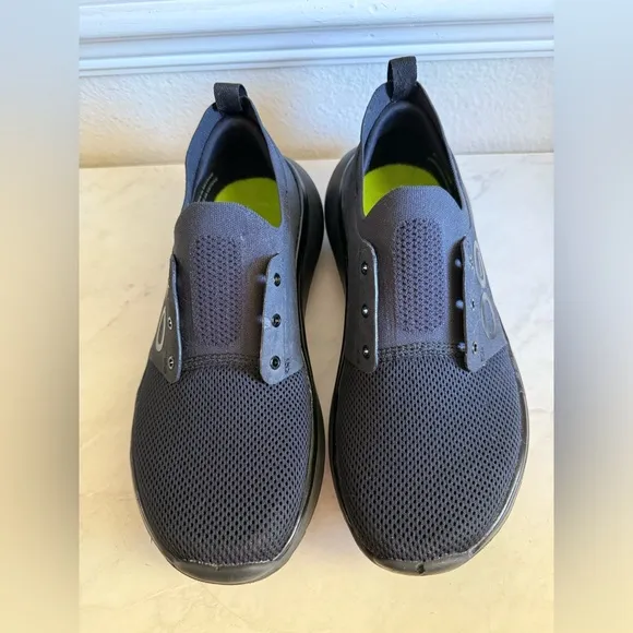 OOFOS Oomy Stride Shoes