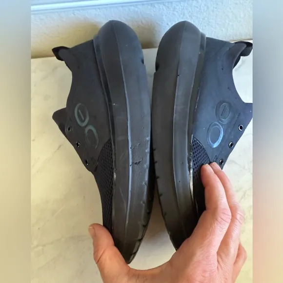 OOFOS Oomy Stride Shoes