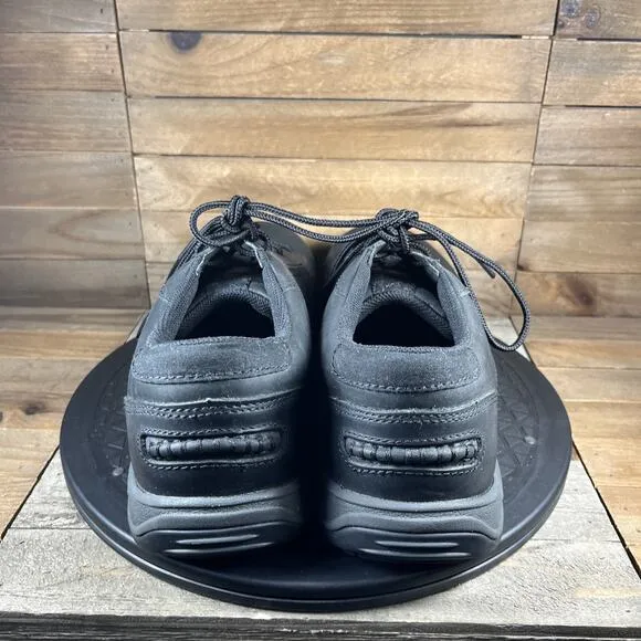 Red Wing 6709 Shoes Men's Size 9 D Safety Steel Toe Work Shoes Black Leather