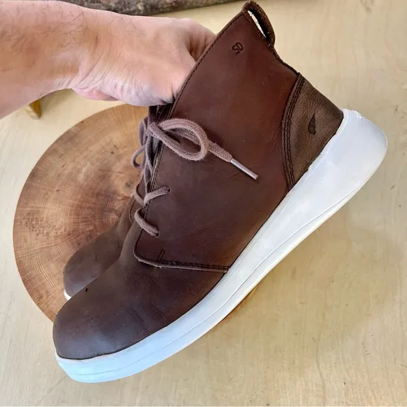 Red Wing Shoes | Women's Steel Toe High Tops ASTM F2413-18 Size 9.5D