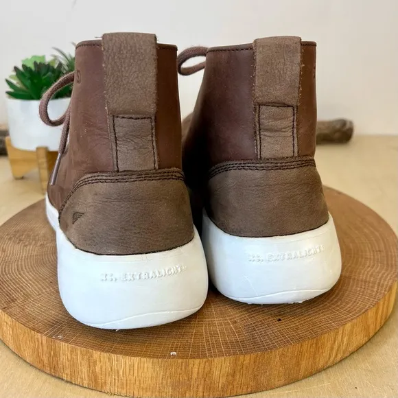 Red Wing Shoes | Women's Steel Toe High Tops ASTM F2413-18 Size 9.5D
