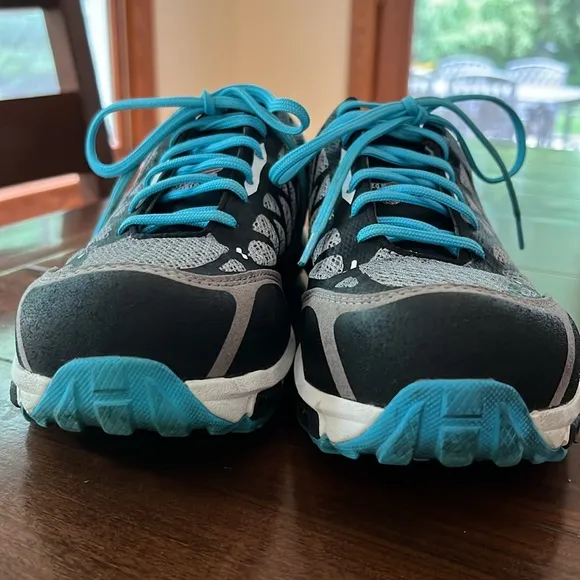 Red Wing Women’s Steel Toe Tennis Shoes 7.5