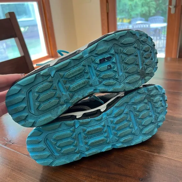 Red Wing Women’s Steel Toe Tennis Shoes 7.5