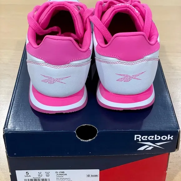 REEBOK CL LTHR Junior Running Shoes Sz. 5 Junior white/pink Brand New In Box.