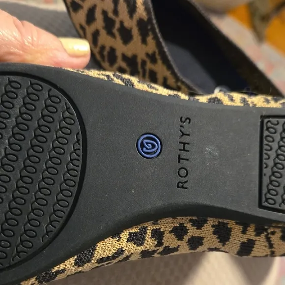 Rothy's On Point  Leopard Print Women's Flats. Size 9