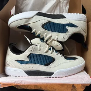 És skate shoes 10.5 men’s white/blue/black