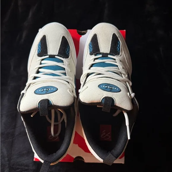 És skate shoes 10.5 men’s white/blue/black