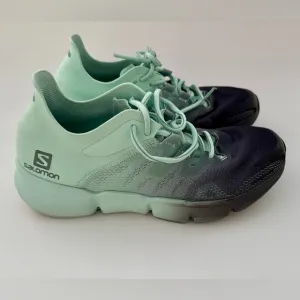 Salomon Running Avenue Predict - Size 9