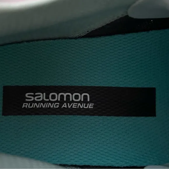 Salomon Running Avenue Predict - Size 9