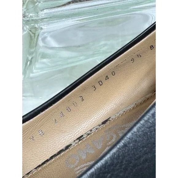 Salvatore Ferragamo Low Heel Pumps In Vara Leather And Snakeskin Bow US 9.5 M