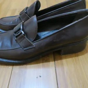 Salvatore Ferragamo Vera Bow Sport Brown Leather Pump Size 8 (2A) Made in Italy