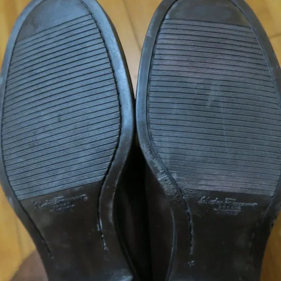 Salvatore Ferragamo Vera Bow Sport Brown Leather Pump Size 8 (2A) Made in Italy