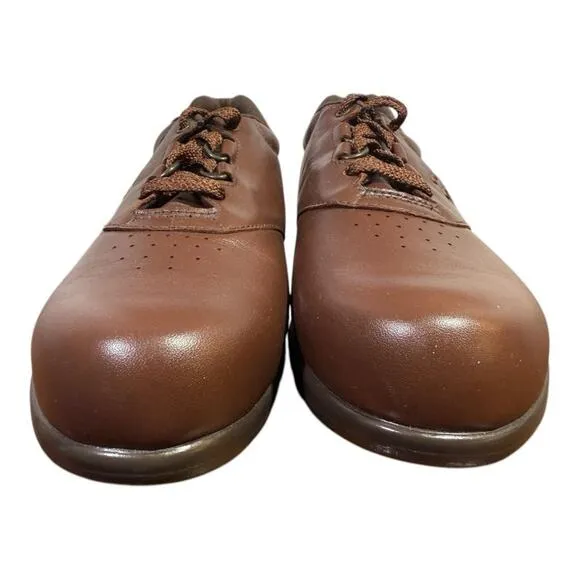 SAS Free Time Walking Shoe NWOB Women size 9.5 Slim