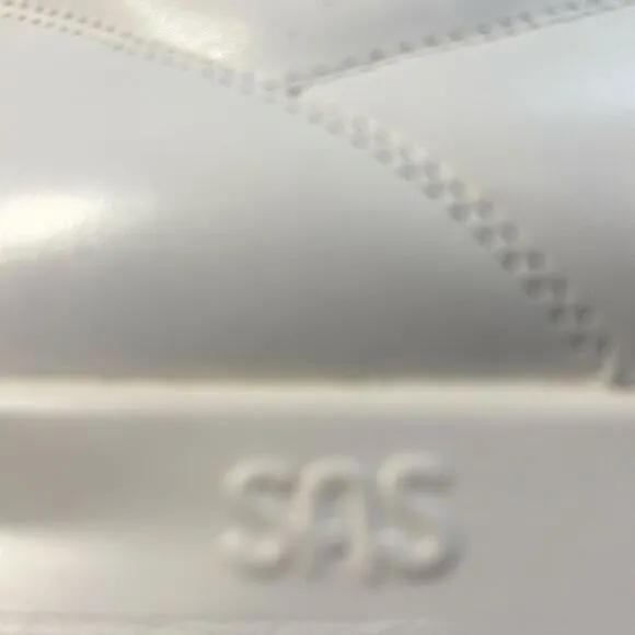 SAS Free Time White “Nurse Shoes” Sz 10
