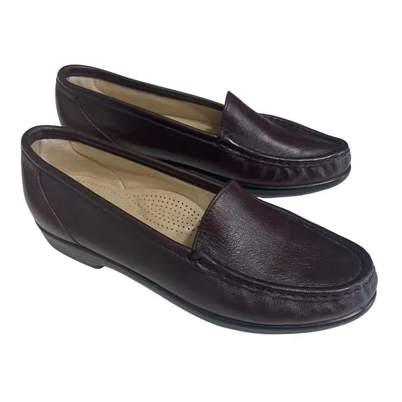 SAS Loafers Leather Comfort Slip On Walking Shoes Burgundy Size 7 N Narrow