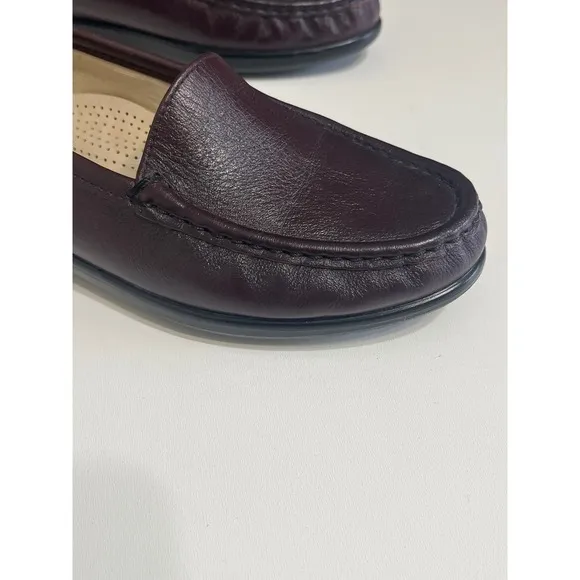 SAS Loafers Leather Comfort Slip On Walking Shoes Burgundy Size 7 N Narrow