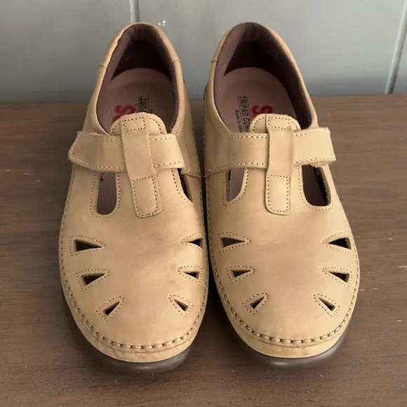 SAS Tripad Comfort T-Strap Sandals 9.5N Beige Leather Soft Step USA