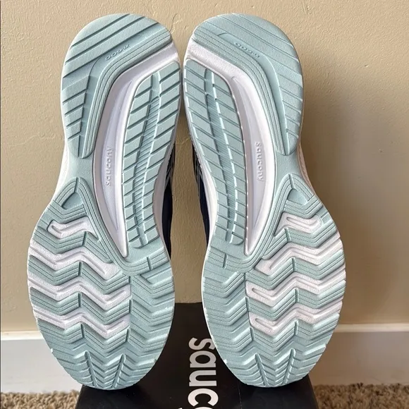 Saucony Cohesion 14 - Womens 10
