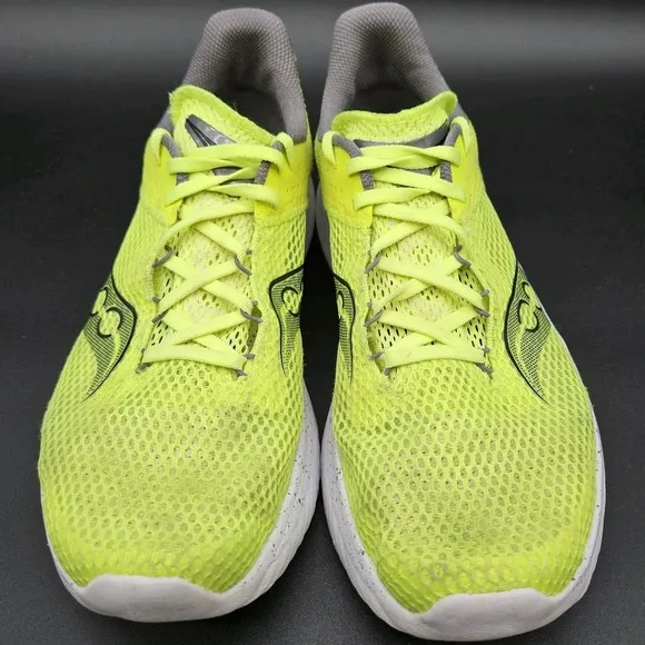 Saucony Kinvara 14 (Mens 9.5) Running Shoes Citron Highlighter Yellow‎ Sneakers