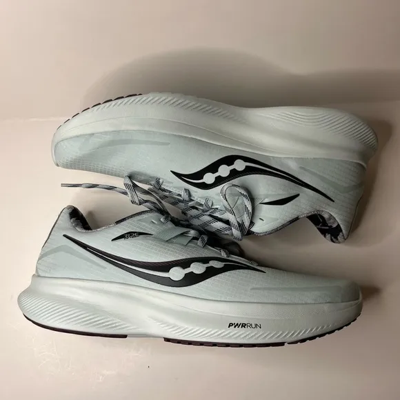 Saucony Ride 15 Runshield Running Shoes