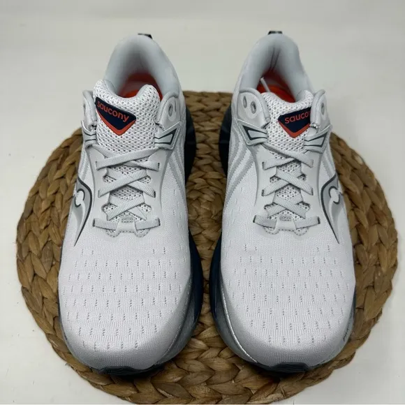 Saucony Triumph 22 Men's Running Shoes Cloud Navy Size 9.5 WIDE Men's