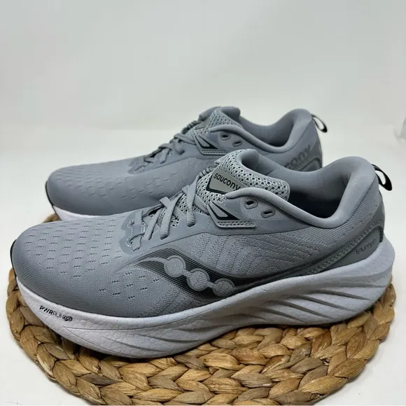 SAUCONY Triumph 22 Running Shoes Flint Gray Black Size 9.5 Men's