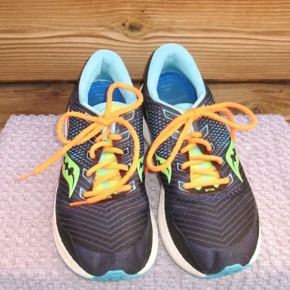 Saucony Triumph 18 Mens 9.5 Running Shoes