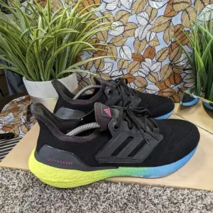 Size 11 - adidas UltraBoost 22 Black Multi Gradient Mens Running Shoes