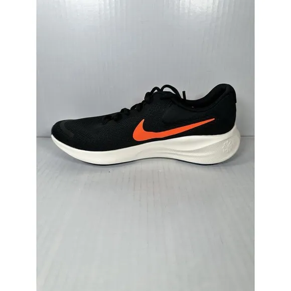 Size 9.5 Mens Nike Revolution 7 Black Crimson Running Shoes FB2207-008 NEW