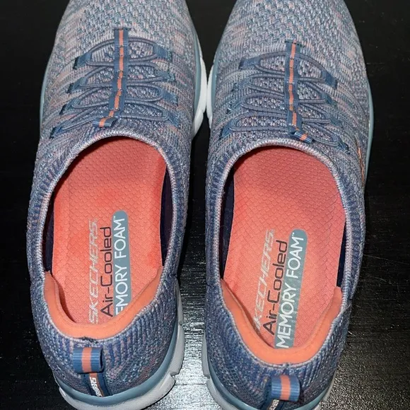 Skechers Womens Empire Sharp Thinking Sneakers/Shoes.  Size 9