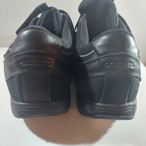 Sketchers Black Shoes Shape Ups Leather Size 11 Hydro Walking Z-Strap Toning