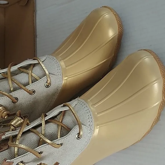 Sperry Saltwater Metallic Gold Duck Toe Boot Shoes 9M
