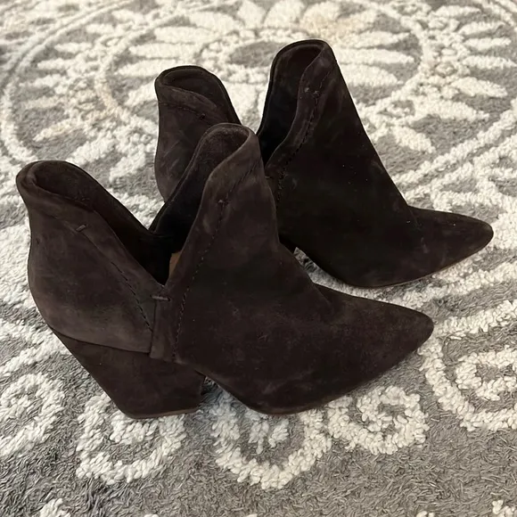 Splendid Cheryl Split Shaft booties, brown, size 8 NWT!