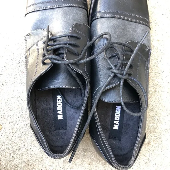 Steve Madden Cap Toe Oxford Black Size 8.5